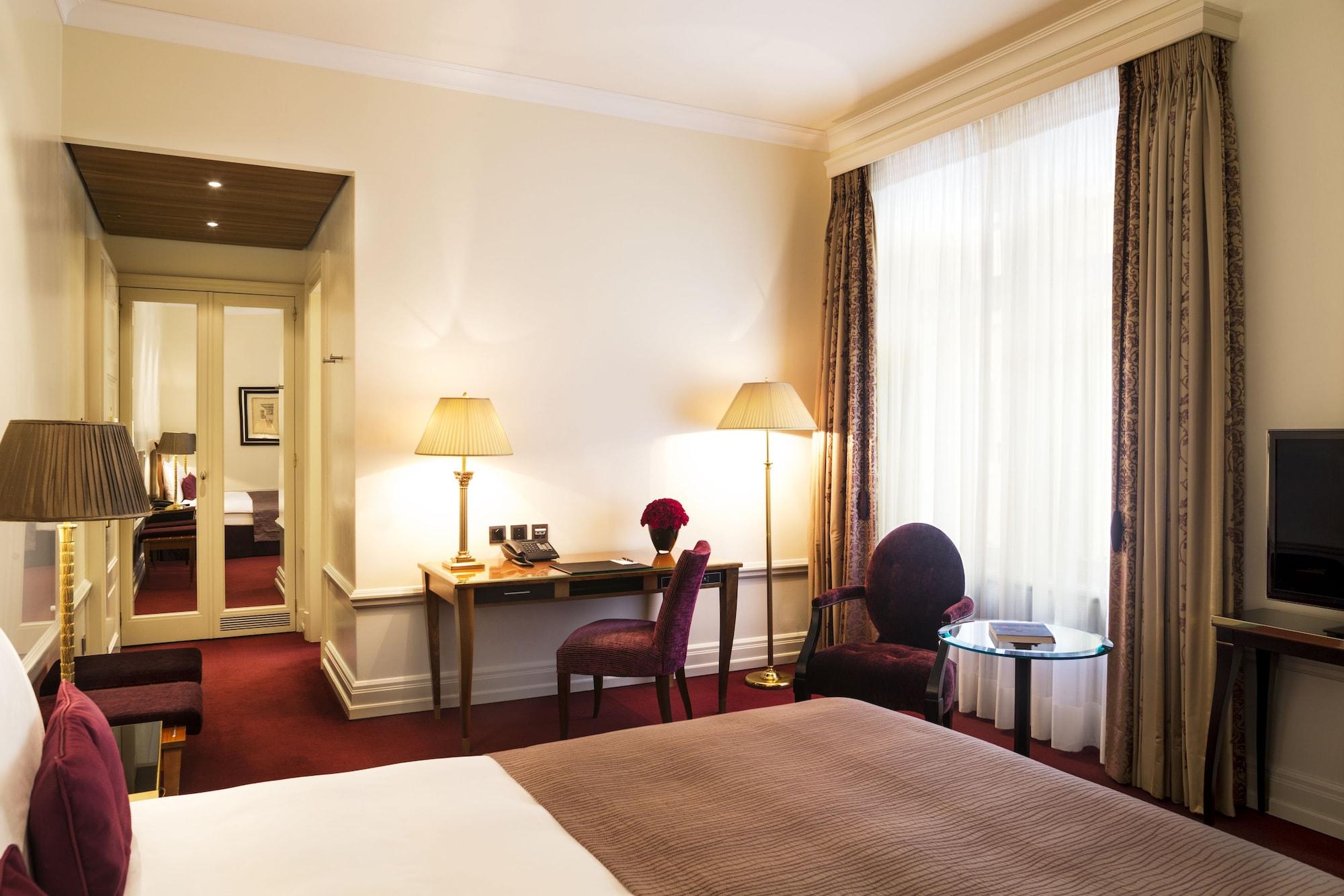 Hotel Bellevue Palace Bern Exteriör bild