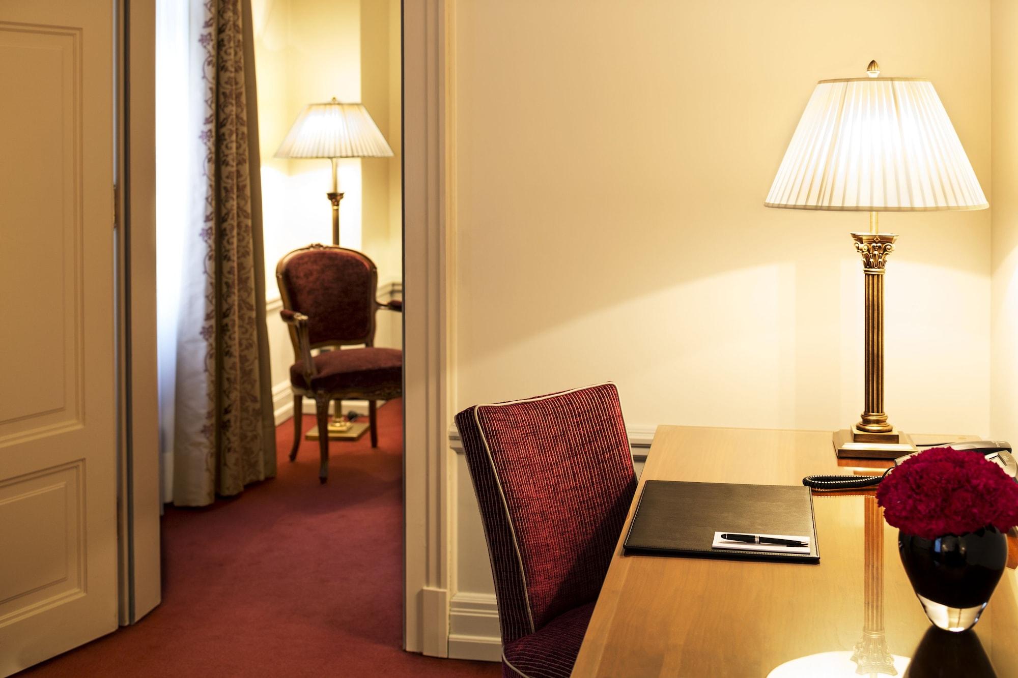 Hotel Bellevue Palace Bern Exteriör bild