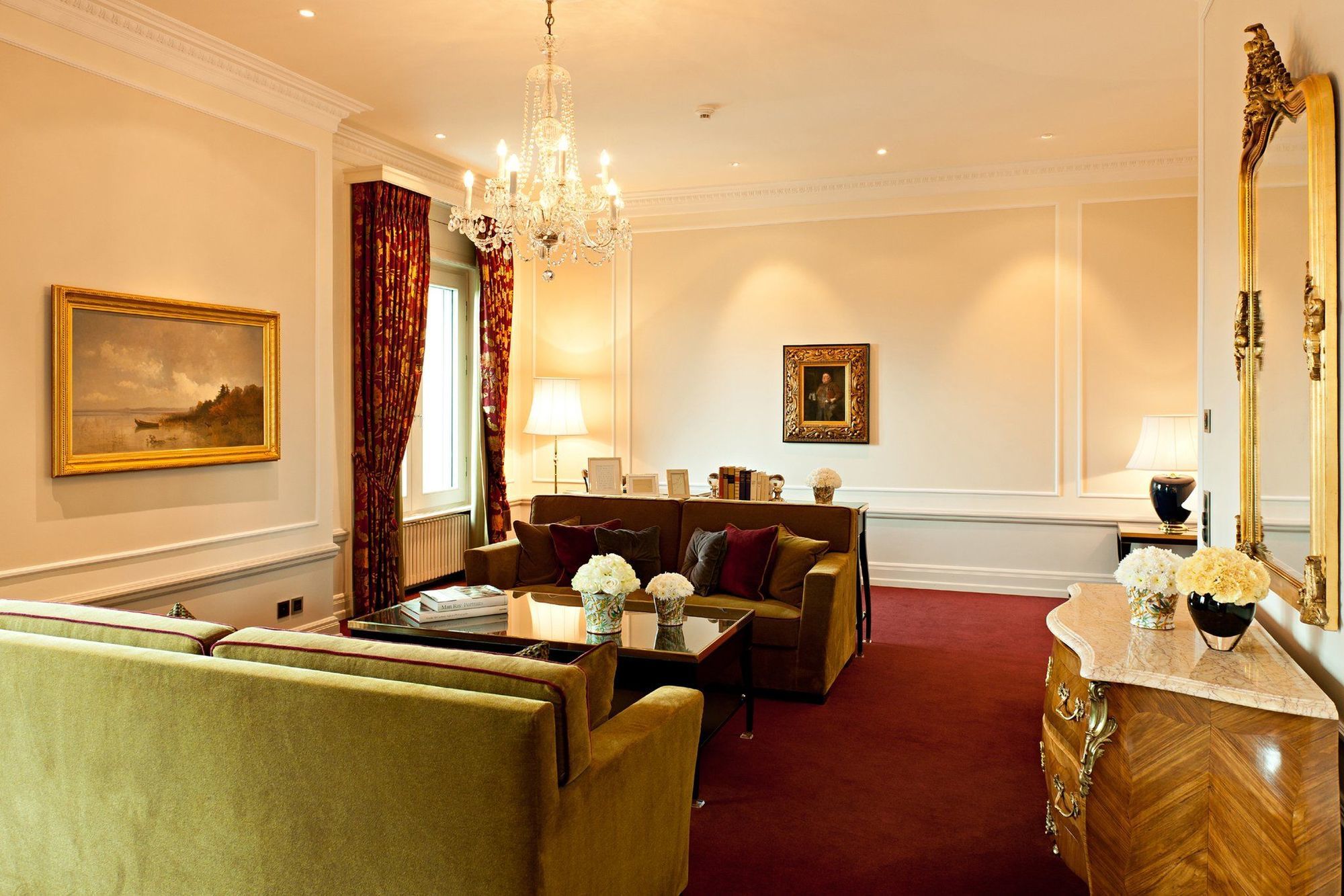 Hotel Bellevue Palace Bern Rum bild